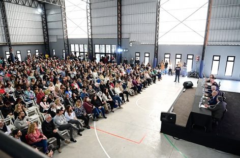 Se inició el segundo Congreso Regional de Educación en Escobar