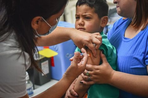 Avanza la inmunización contra el sarampión, rubéola, paperas y poliomielitis y el Municipio organiza “La Tarde de las Vacunas”