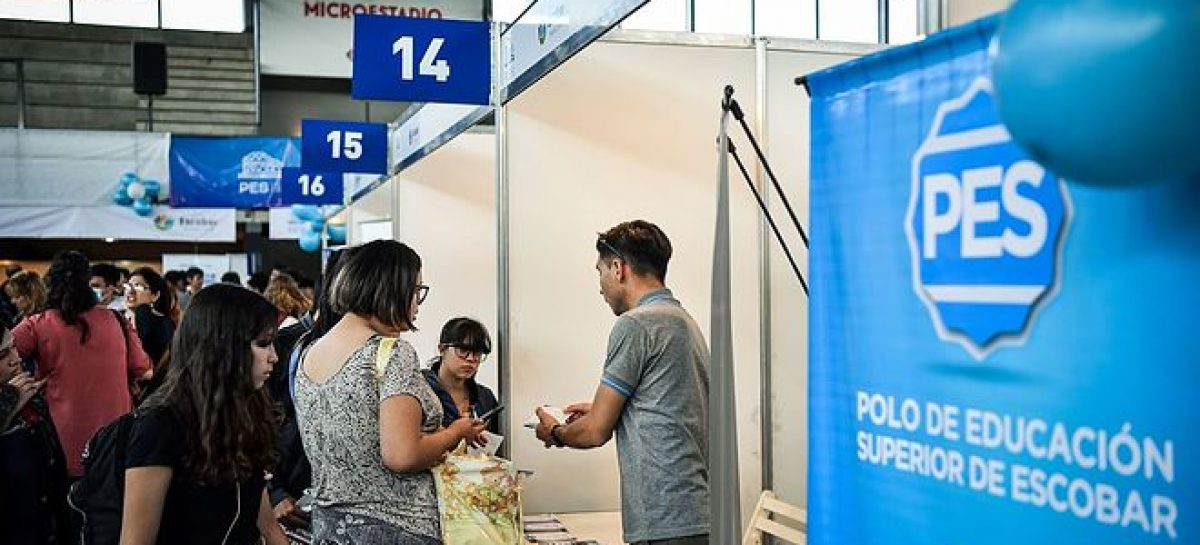 Se inauguró la séptima edición de la Feria Universitaria de Escobar