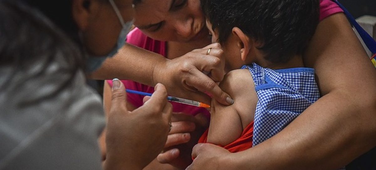 Campaña contra el sarampión: la Municipalidad habilitó 16 centros de vacunación