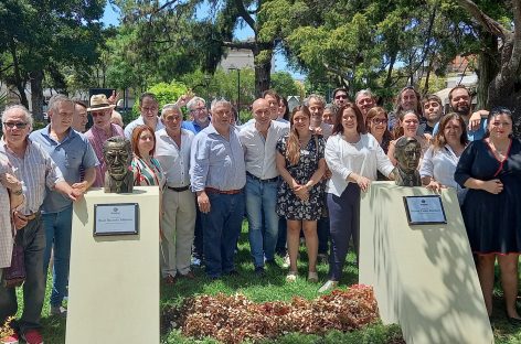 Escobar celebró el 39º aniversario de la vuelta a la democracia con dos bustos de Alfonsín y Néstor Kirchner