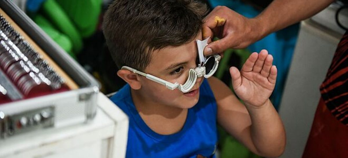 El municipo realiza operativos de salud bucal y oftalmológica en las Colonias de Verano