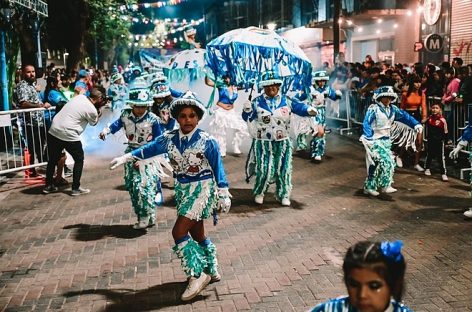 Escobar: vecinas y vecinos del distrito disfrutaron del Carnaval de la Flor