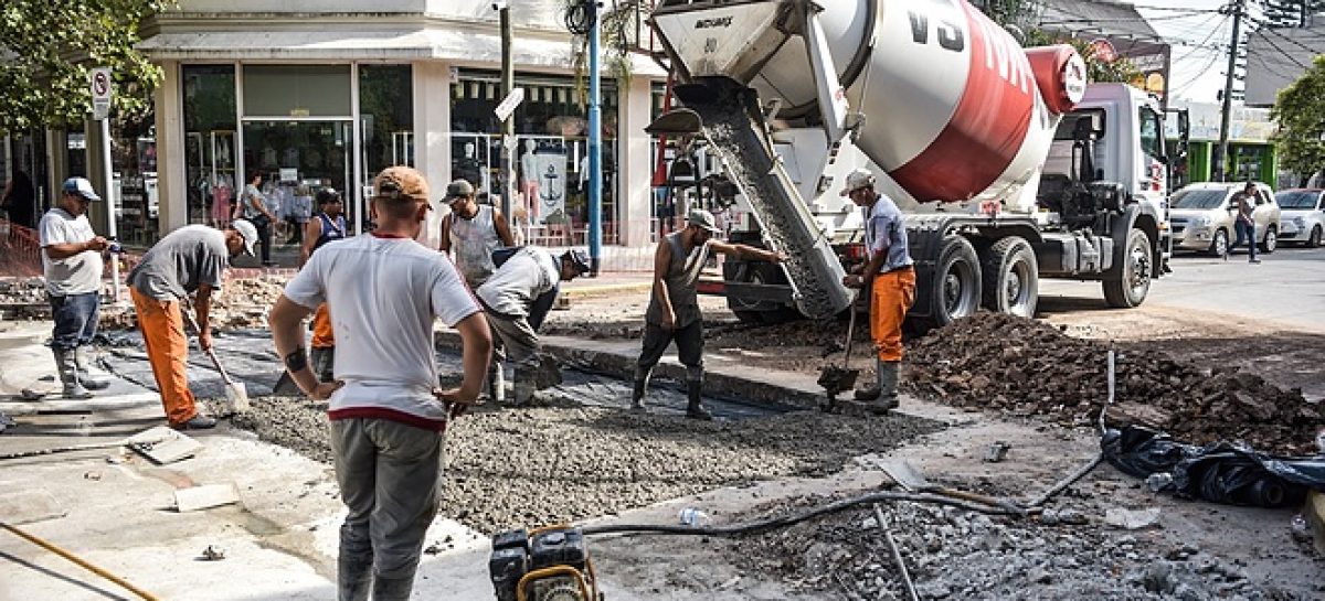 Belén de Escobar: continúan las obras de repavimentación en el centro de la localidad