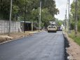Siguen las obras de asfalto sobre las calles Islandia y Albert Schweitzer en Belén de Escobar