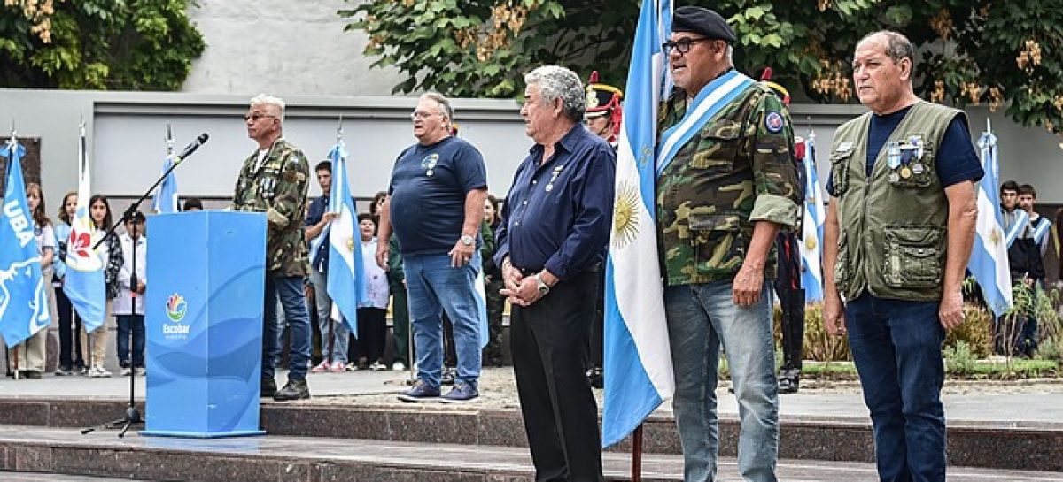 Escobar: en la Plaza de los Combatientes se rindió homenaje a los Caídos y Veteranos de Malvinas