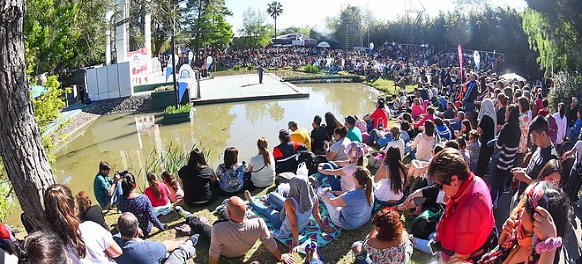 Se abrió la convocatoria para artistas locales que quieran participar de la 60° Fiesta Nacional de la Flor