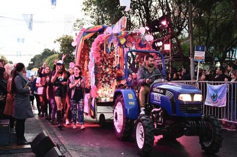 Fiesta de la Flor: los vecinos ya pueden anotarse para participar del armado de las carrozas para el desfile