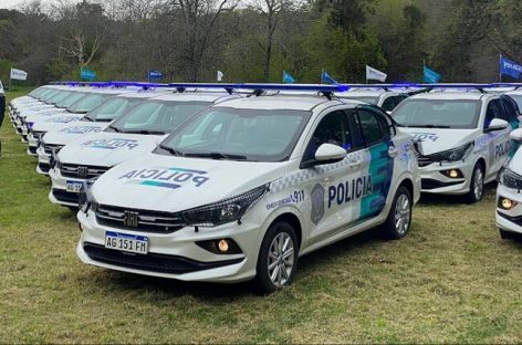 El municipio recibió 10 nuevos patrulleros para seguir reforzando la seguridad del distrito