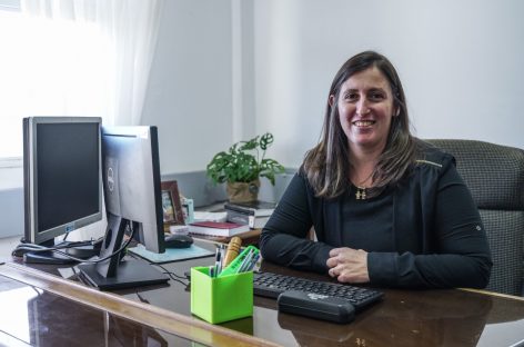 Claudia Tatángelo: de adolescente “meritoria” a Jueza de Paz de Escobar