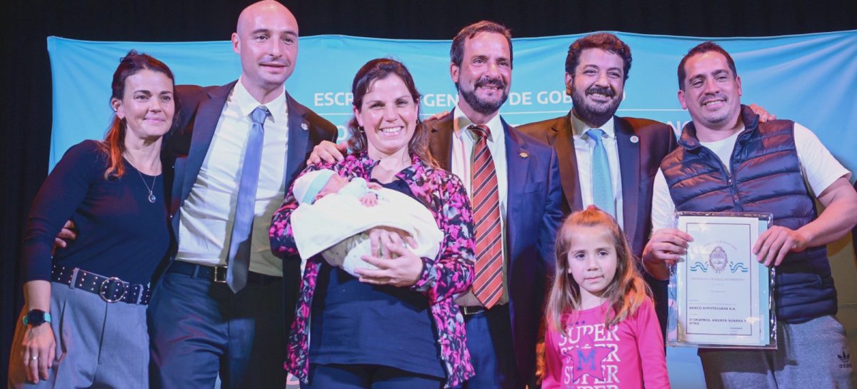 Acceso a la vivienda: se entregaron escrituras sociales a vecinos del distrito