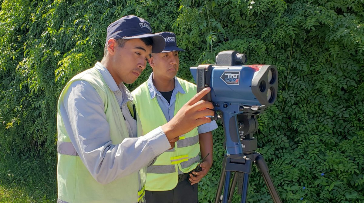 Cuidado con las multas: en Ruta 25 comenzaron a medir con radares la velocidad de los vehículos
