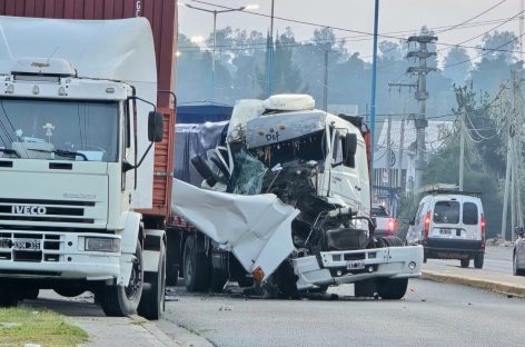 Choque en ruta 25 y Los Mandarinos: tres heridos